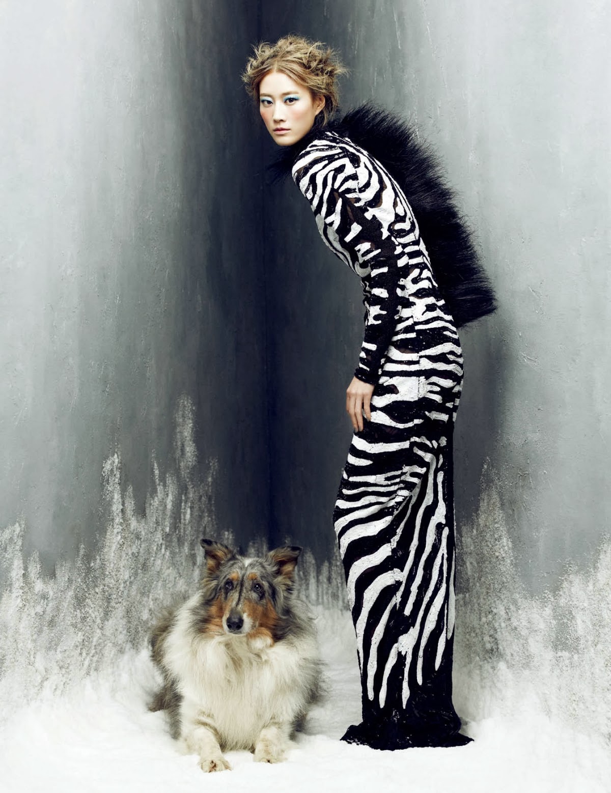 TFOTD: Lee Hyun Yi wears TOM FORD Fall/Winter 2013 for Harper’s Bazaar Korea featured image